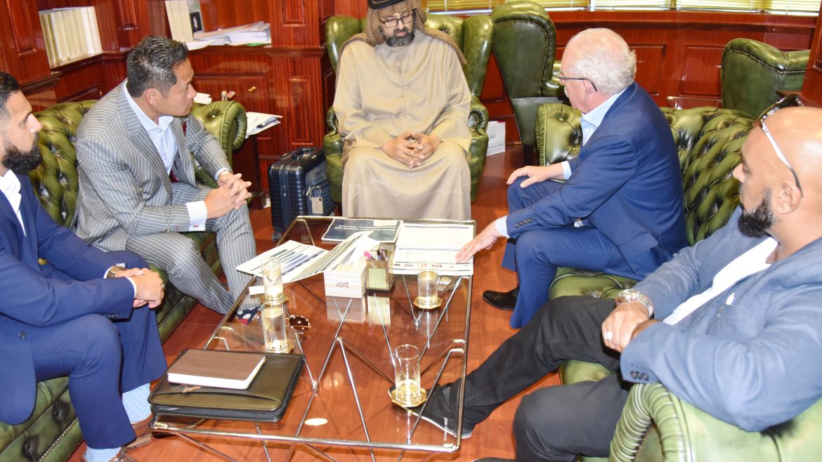 شركة ورلد انفستمنتس وRESVERLOGIX يناقشان المشروع المشترك للمنتجات التكنولوجية الحيوية